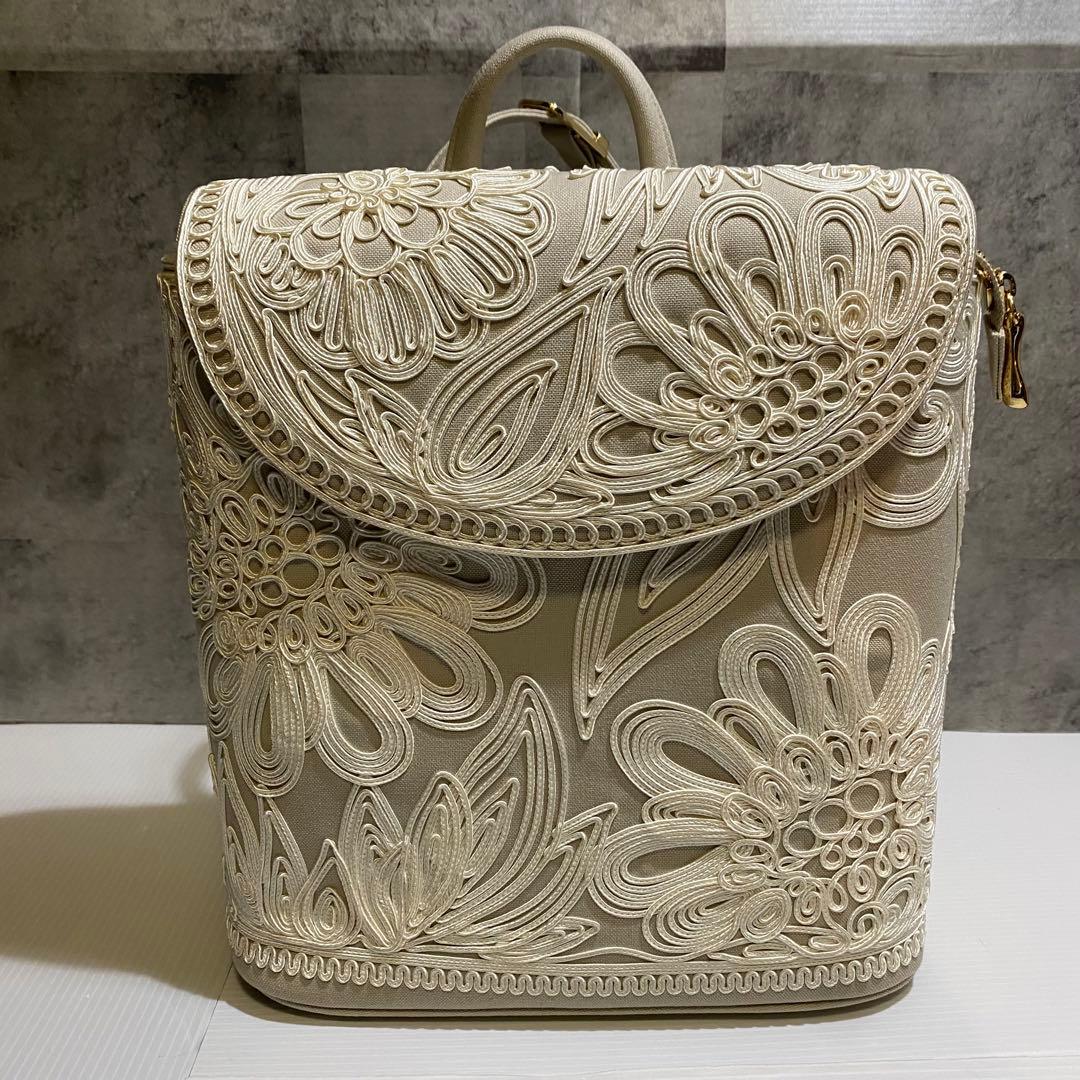 【未使用】岩佐　IWASA コード刺繍エレガントリュック