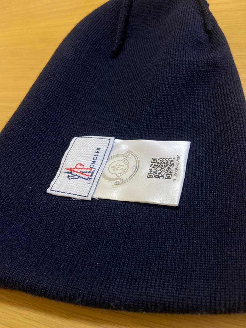 【未使用級】MONCLER GRENOBLE ニット帽 ネイビー　　ITALY製