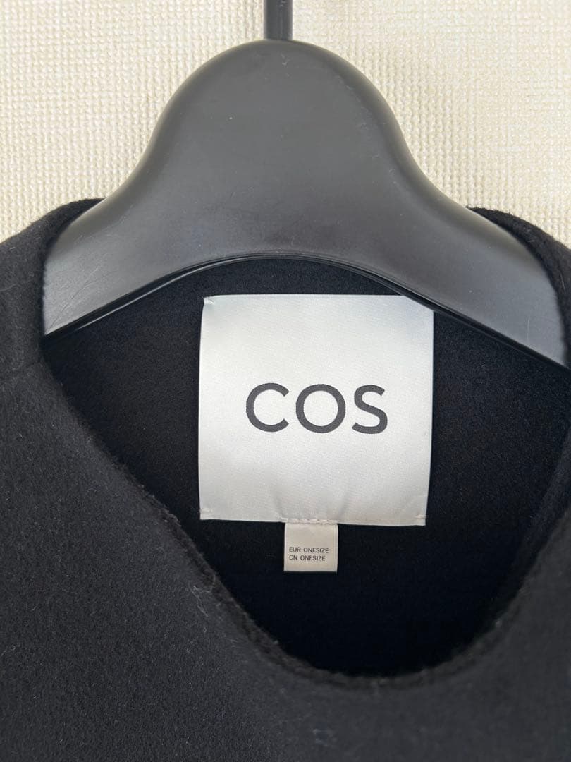 COS コス／WOOL MIX HYBRID CAPE