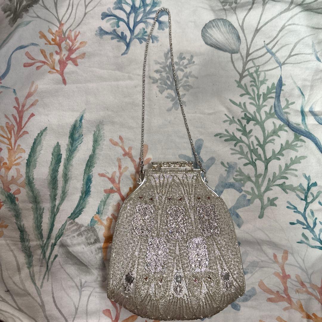 LUMY はしもと　高級シルバー ビーズ装飾 パーティーバッグ皇室御用達　未使用