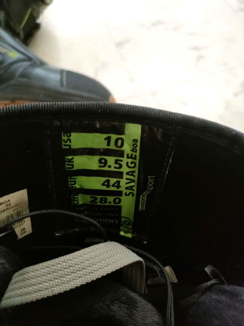 スノーボード・シューズ・ビンディングの3点セット ボードカバー付き