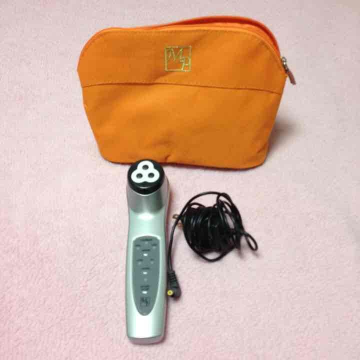 ドクターデヴィアス美顔器 - メルカリ