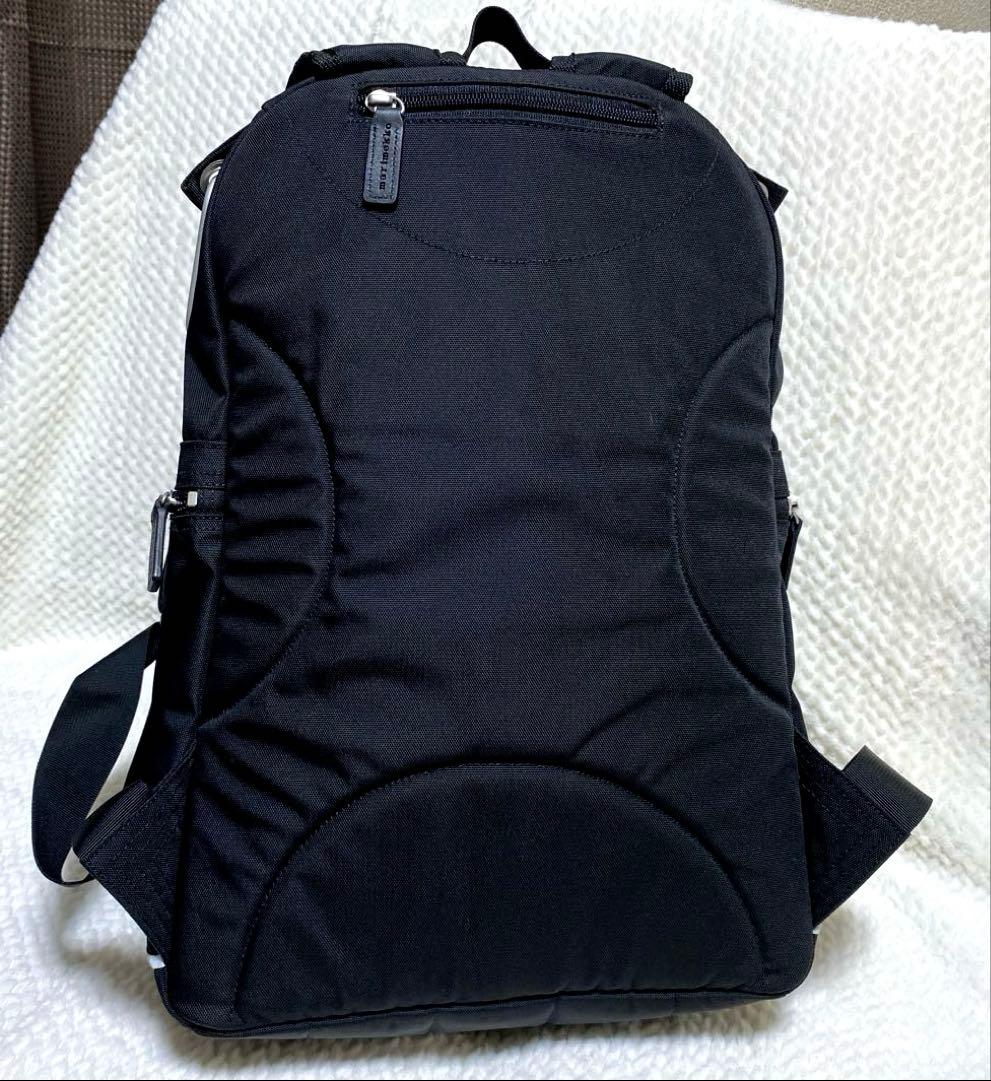 【美品】マリメッコ buddy バディ リュック 黒 大容量 バックパック A4
