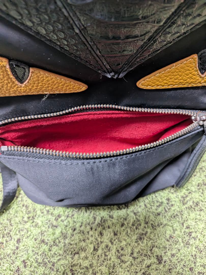 n*u様 FENDI フェンディ モンスター バグズ バックパック 黒 ナイロン