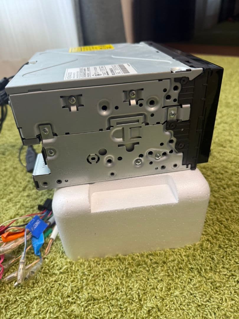 ケンウッド彩速ナビ　カーナビ　サブウーファー　MDV-Z702 KSC-SW50