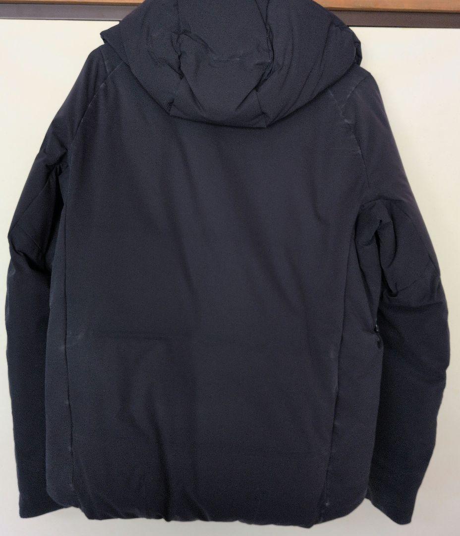 DESCENTE ダウンジャケット フード付き　水沢ダウン