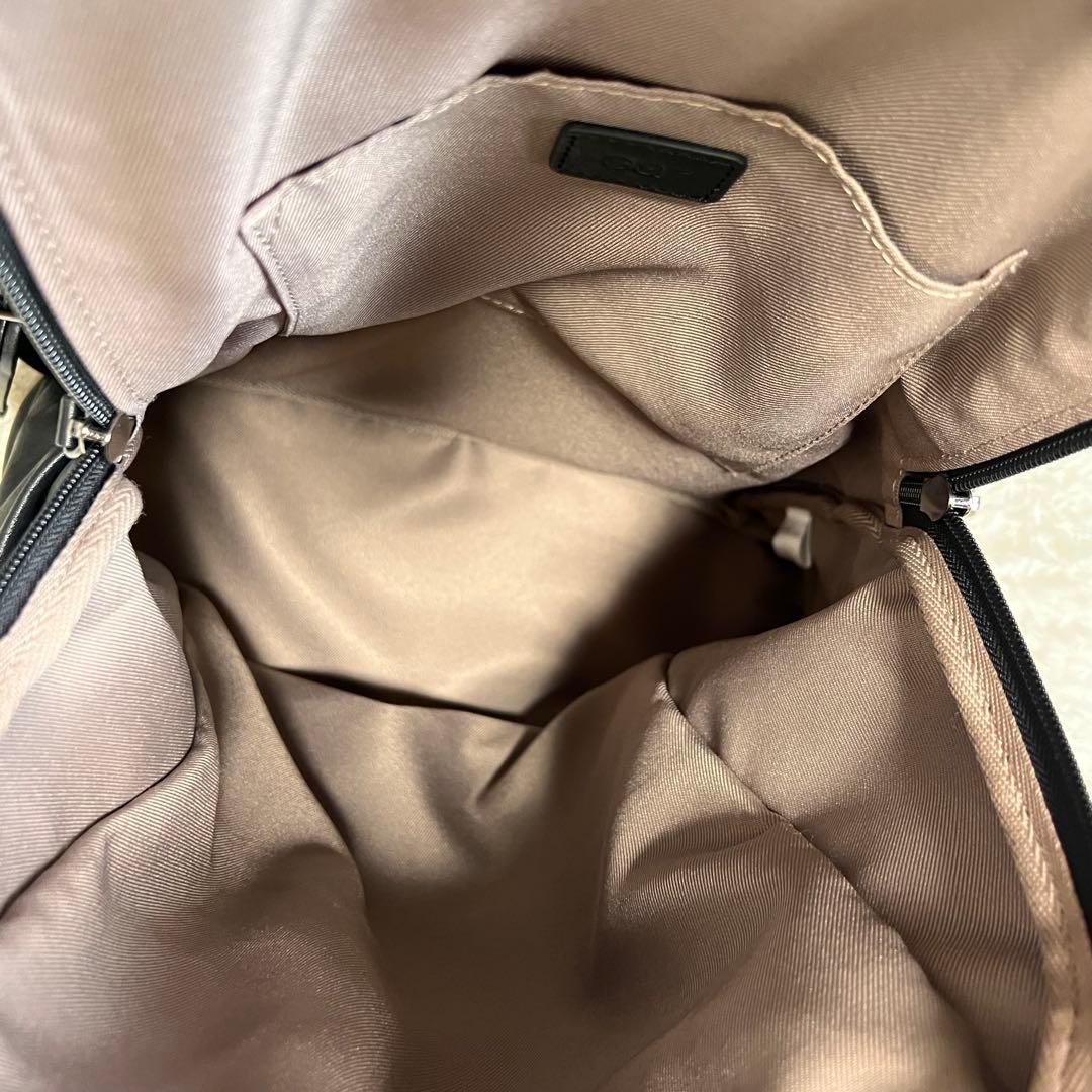 美品 イアパピヨネ 《A４対応/本革》レザースタンドリュック2 ブラック