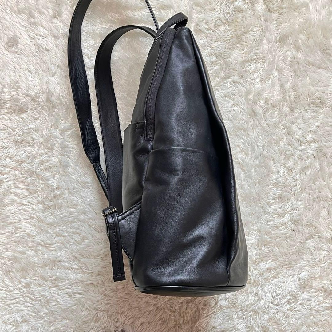 美品 イアパピヨネ 《A４対応/本革》レザースタンドリュック2 ブラック