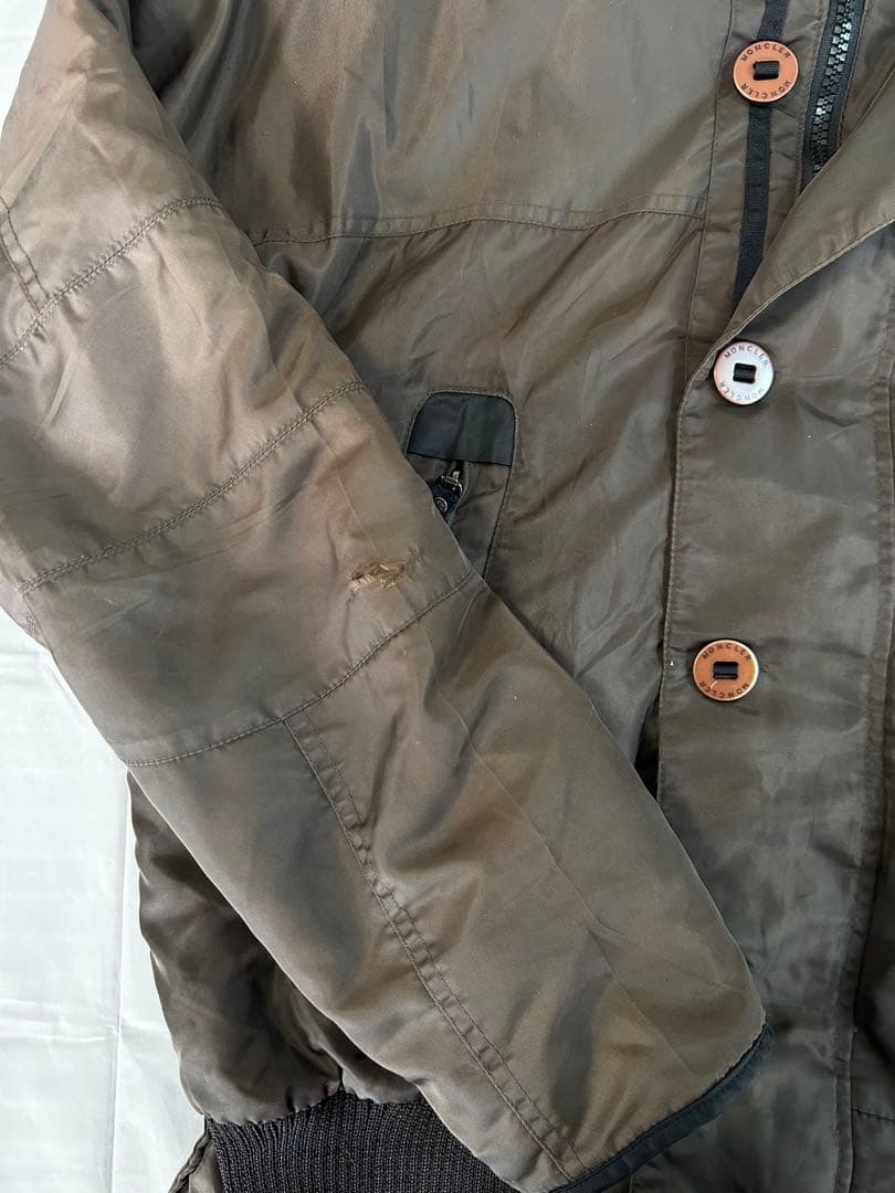 【希少】モンクレール 中綿ダウンジャケット n2b型 短丈シルエット