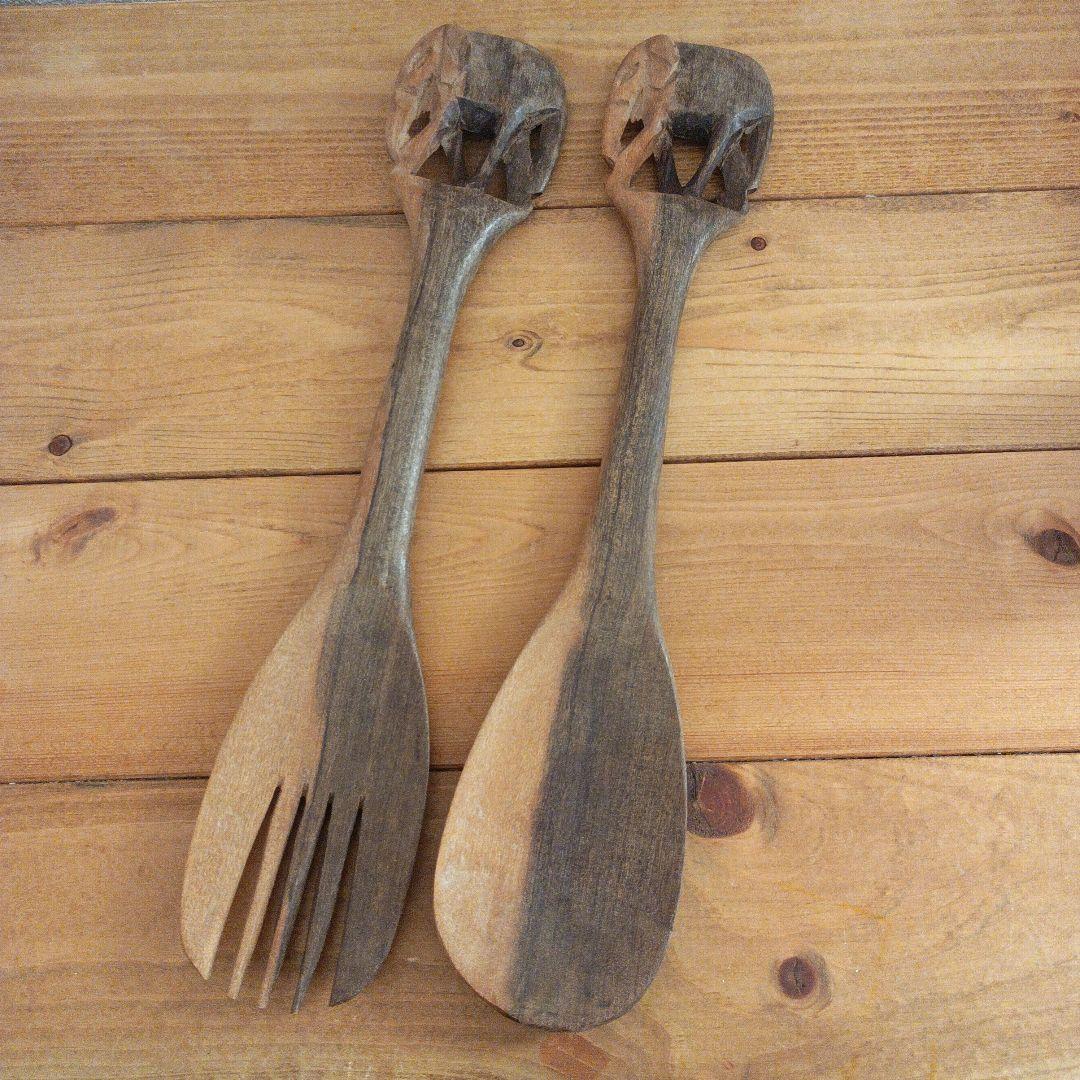 アフリカ民芸】手彫りの木製フォーク・スプーン ゾウの柄 フォーク