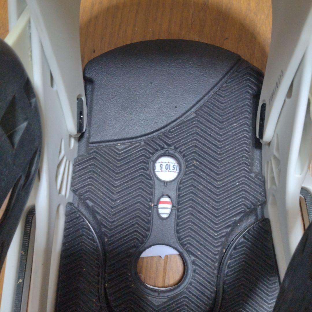 バートン　ミッション　BURTON Mission EST 　ホワイト　サイズM