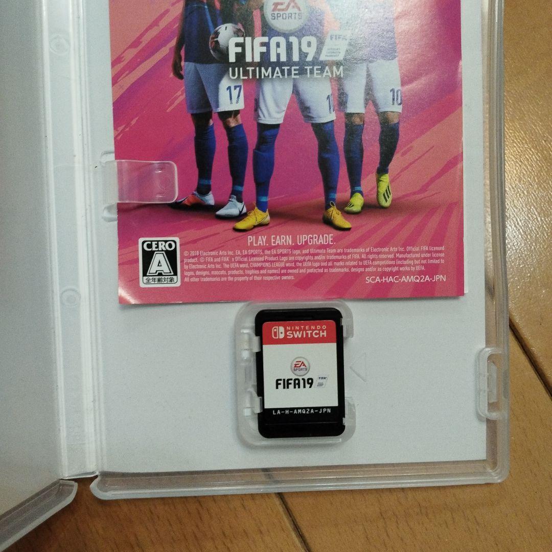 ♥NintendoSwitchネオンブルー＆レッドケース+fifa19とプーマ靴