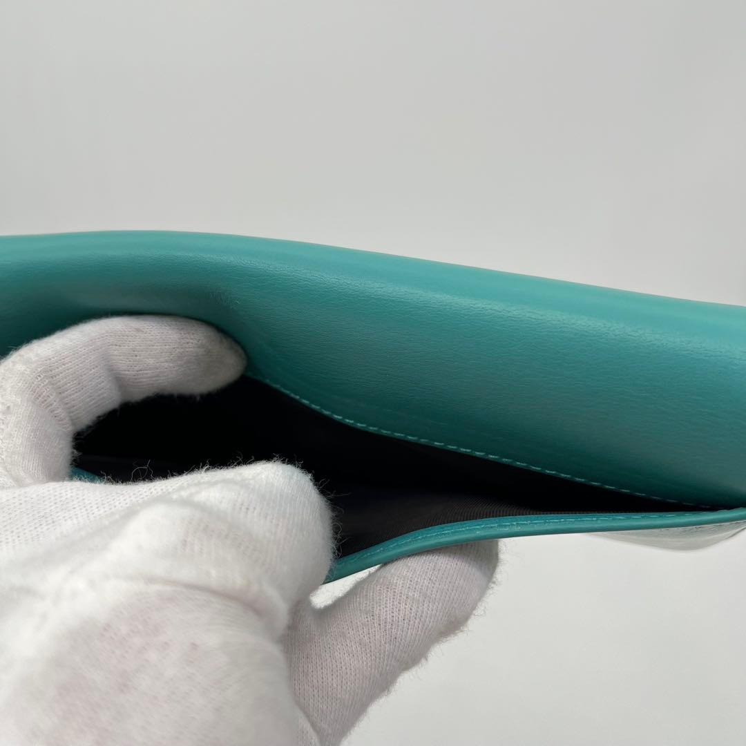 GUCCI 長財布 フラップウォレット マイクロGG レザー エメラルドグリーン