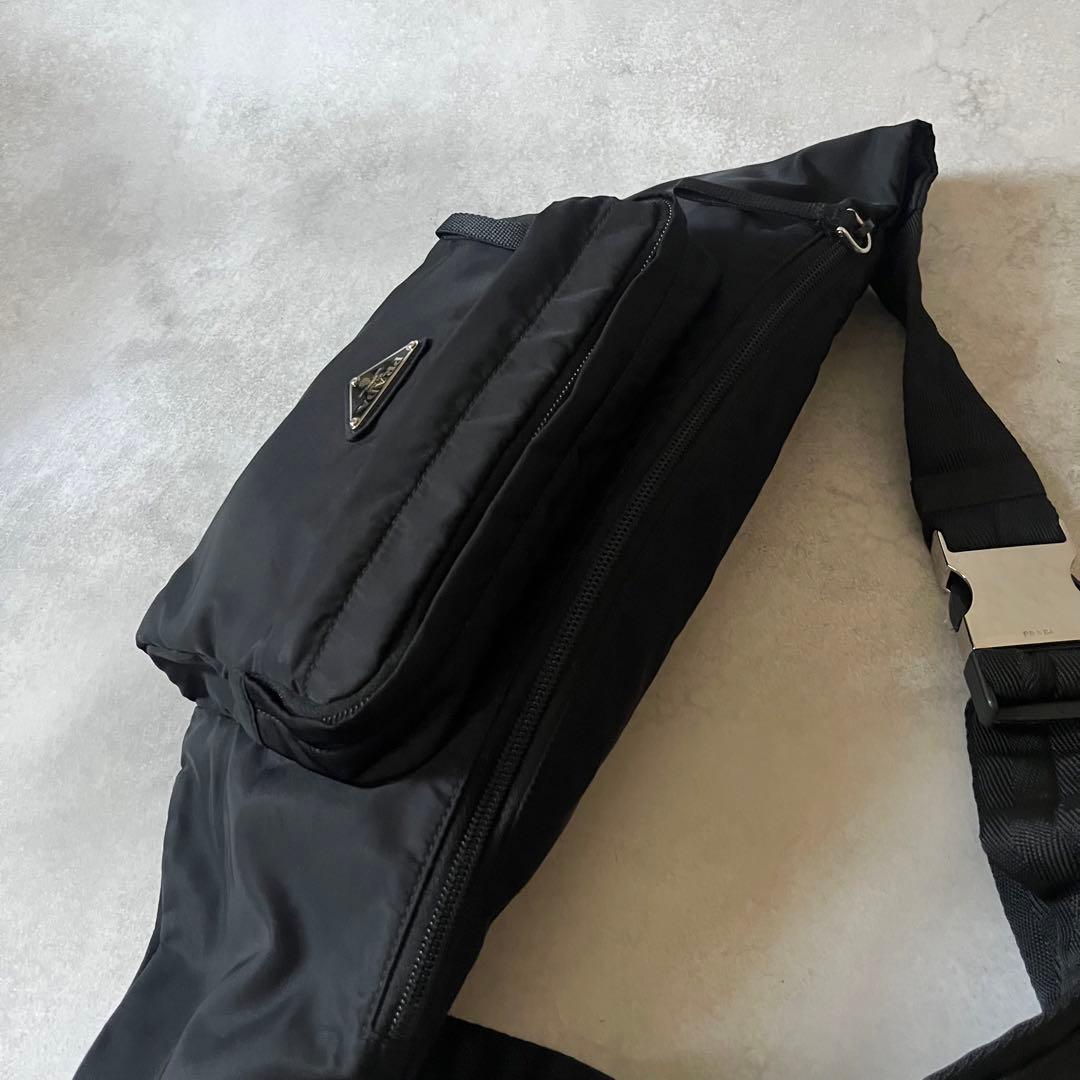 【美品】PRADA ウエストバッグ　2VL005 RFID認識済み　三角ロゴ