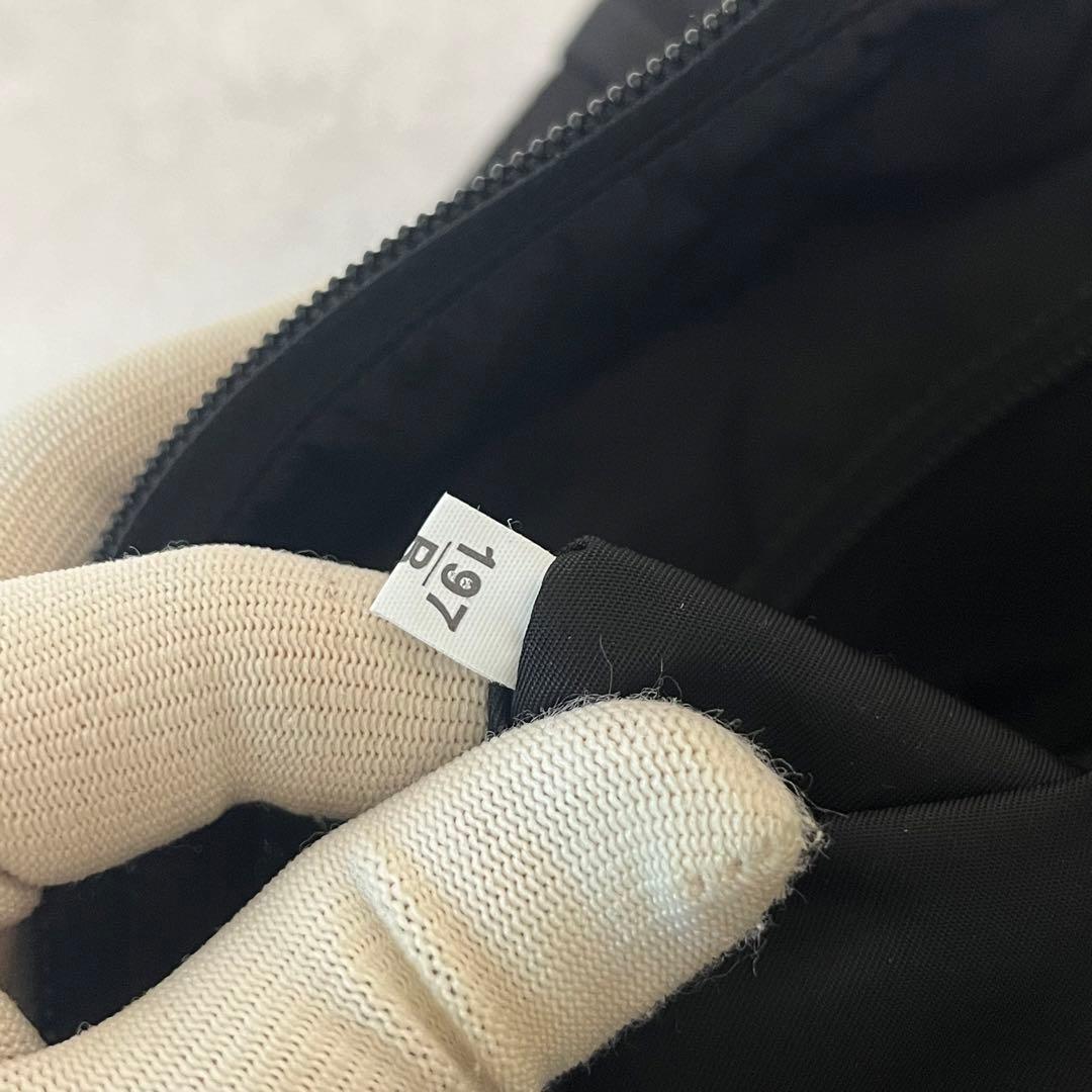 【美品】PRADA ウエストバッグ　2VL005 RFID認識済み　三角ロゴ