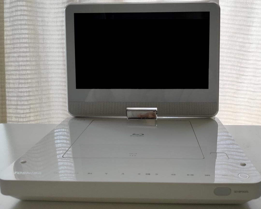 東芝 REGZA ポータブル Blu-rayプレーヤー SD-BP900S