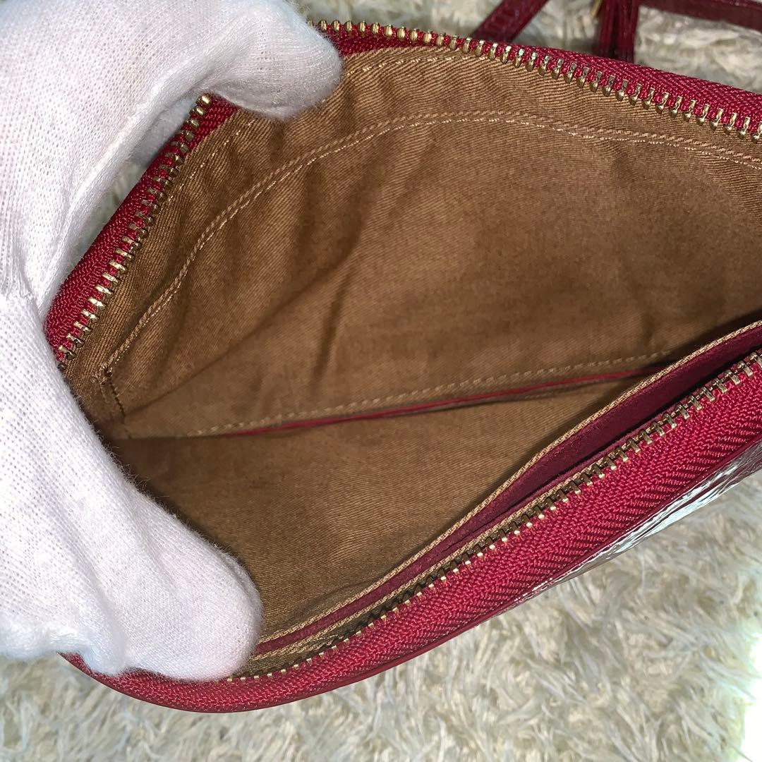 未使用保管品✨ATAO ブーブー お財布ポシェット エナメル レッド