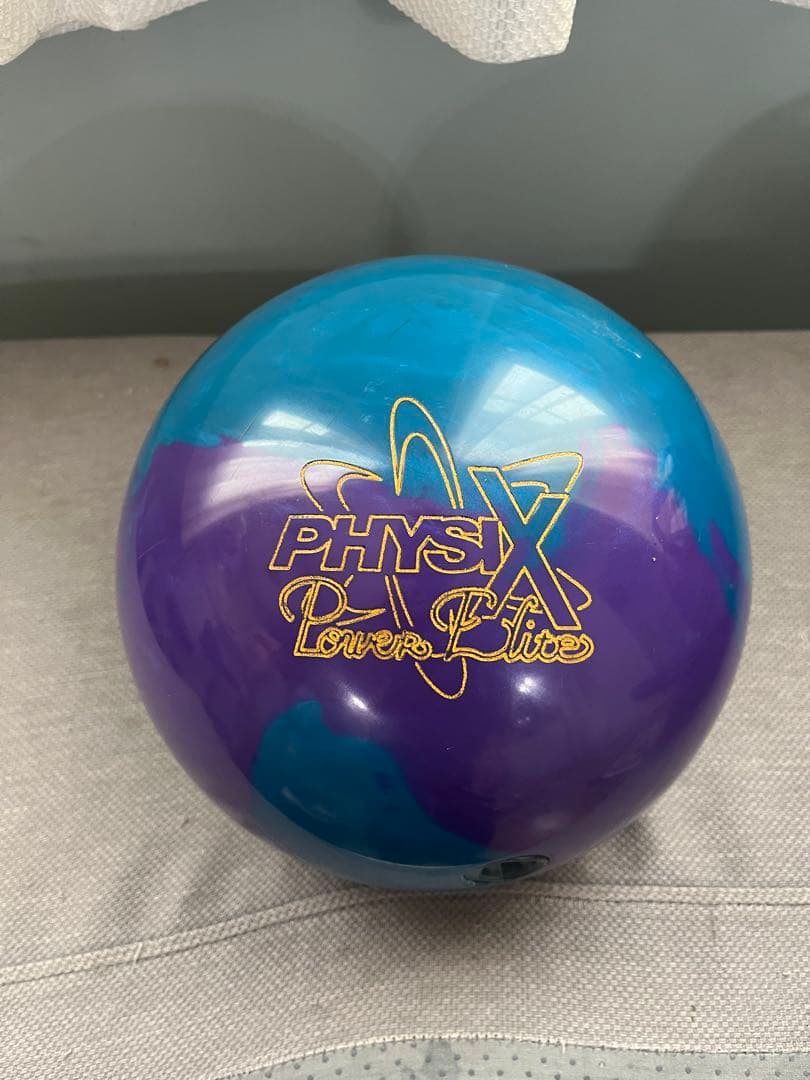 る*様 Ebonite Drastic Fusion ボウリングボール 15lb