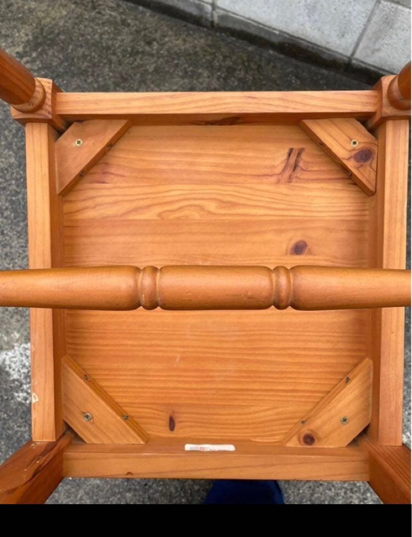 人気のパイン材　スペイン製　ダイニングチェア　無垢材　椅子