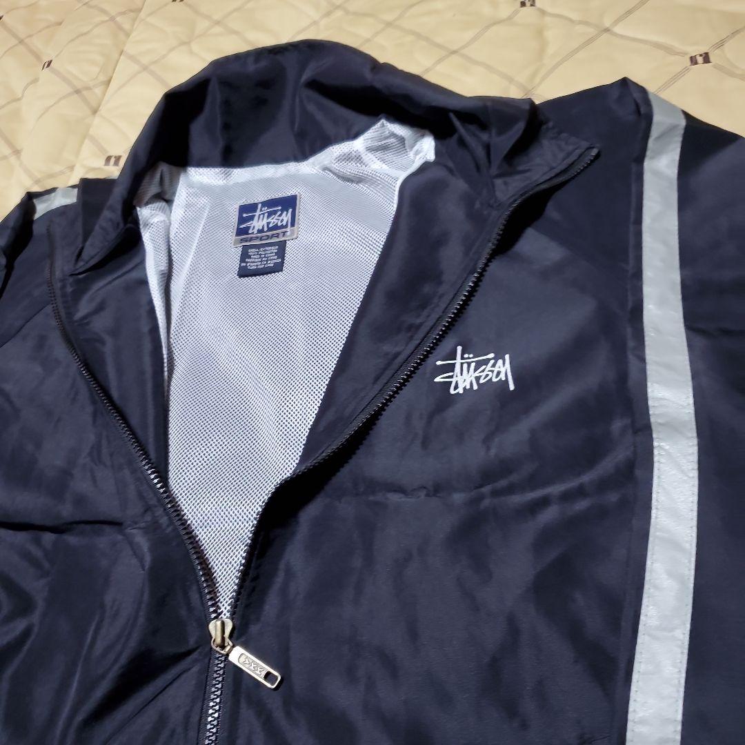 ストゥーシースポーツ　黒ナイロンパーカー上下セット　Lサイズ