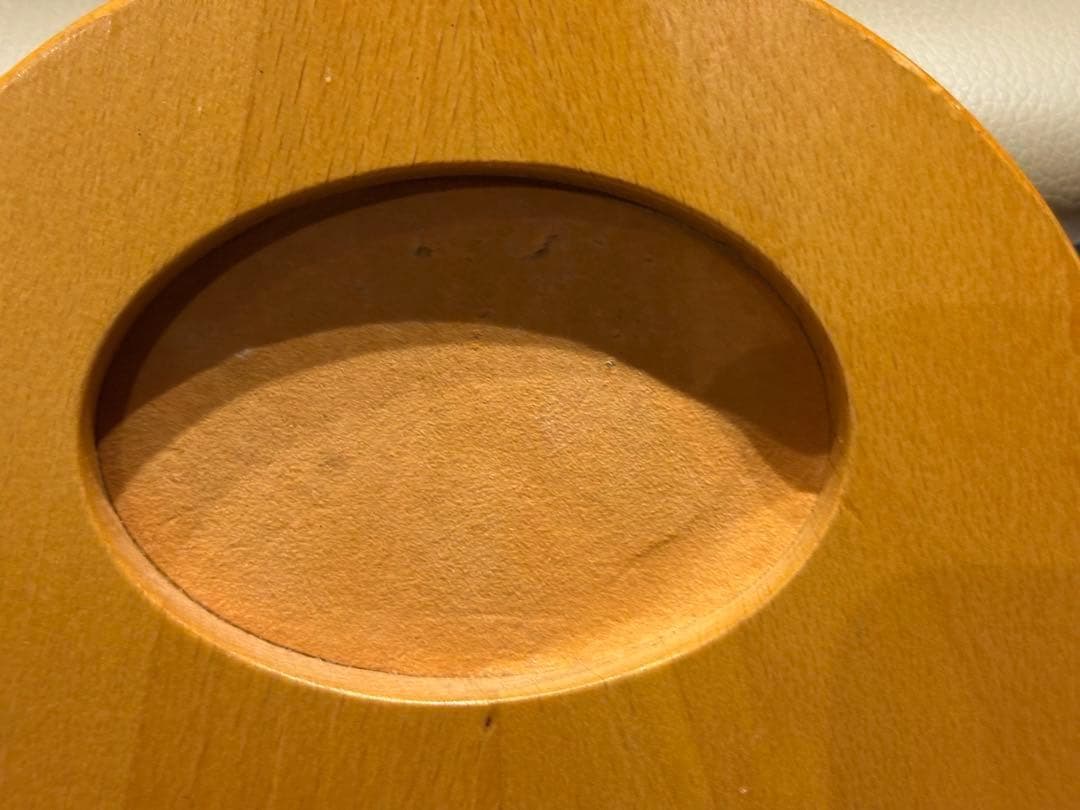 スタッキング　スツールチェア　合皮レザー　モダン　アイボリー　積み重ね椅子　IZ