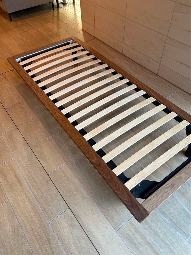 無印良品　木製すのこセミシングルベッドフレーム　ウォールナット