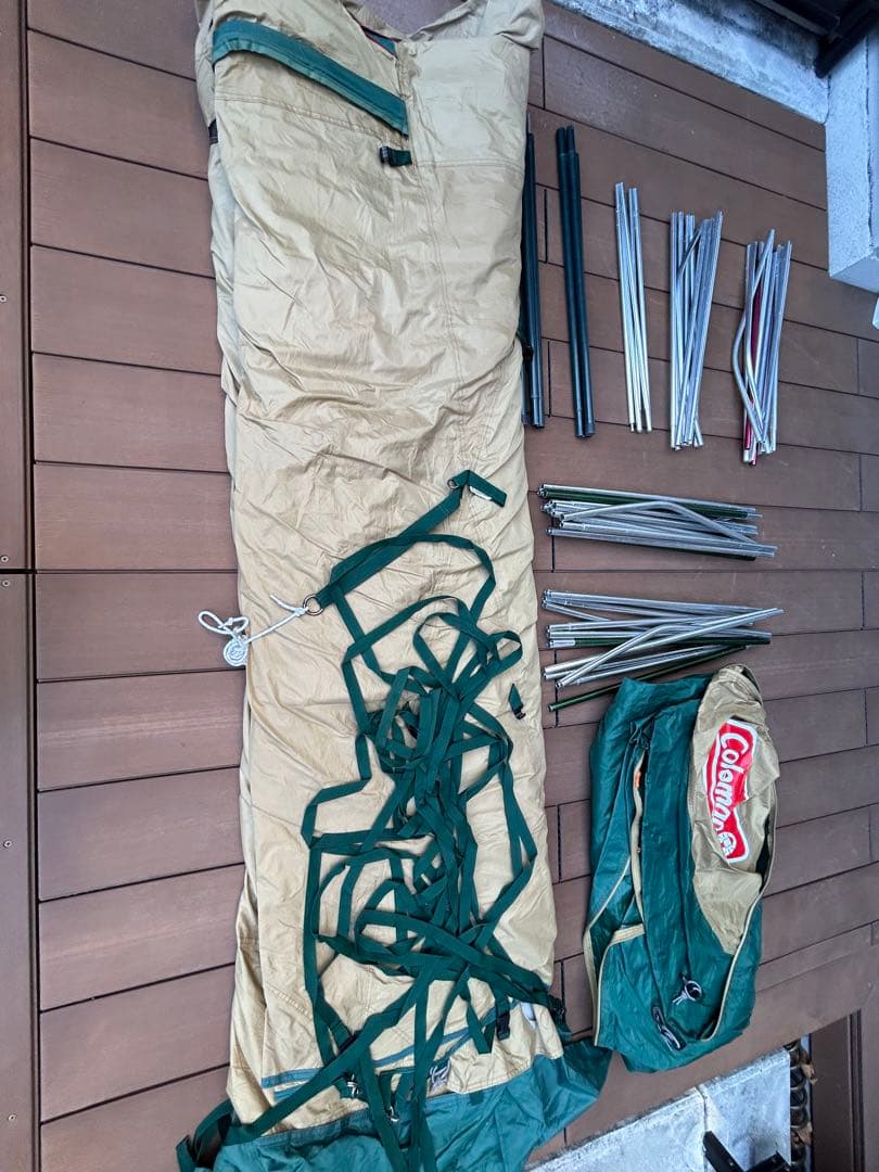 タフスクリーン2ルームハウス