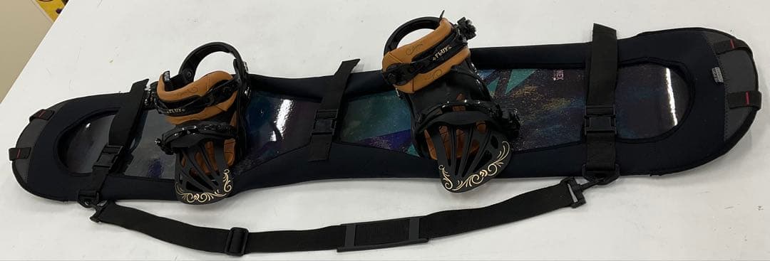 YONEX PARKSHREW スノーボード、FLUXバインディング