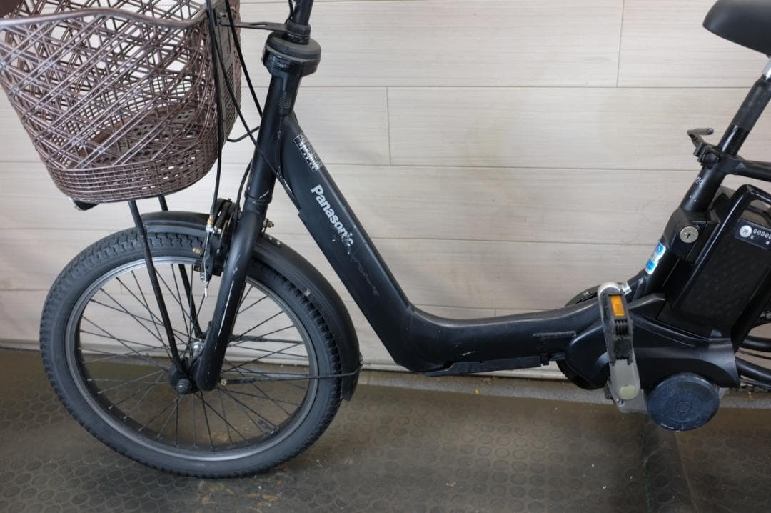 パナソニック ギュット　アニーズ　20インチ　3段　16.0Ah（5点灯）充