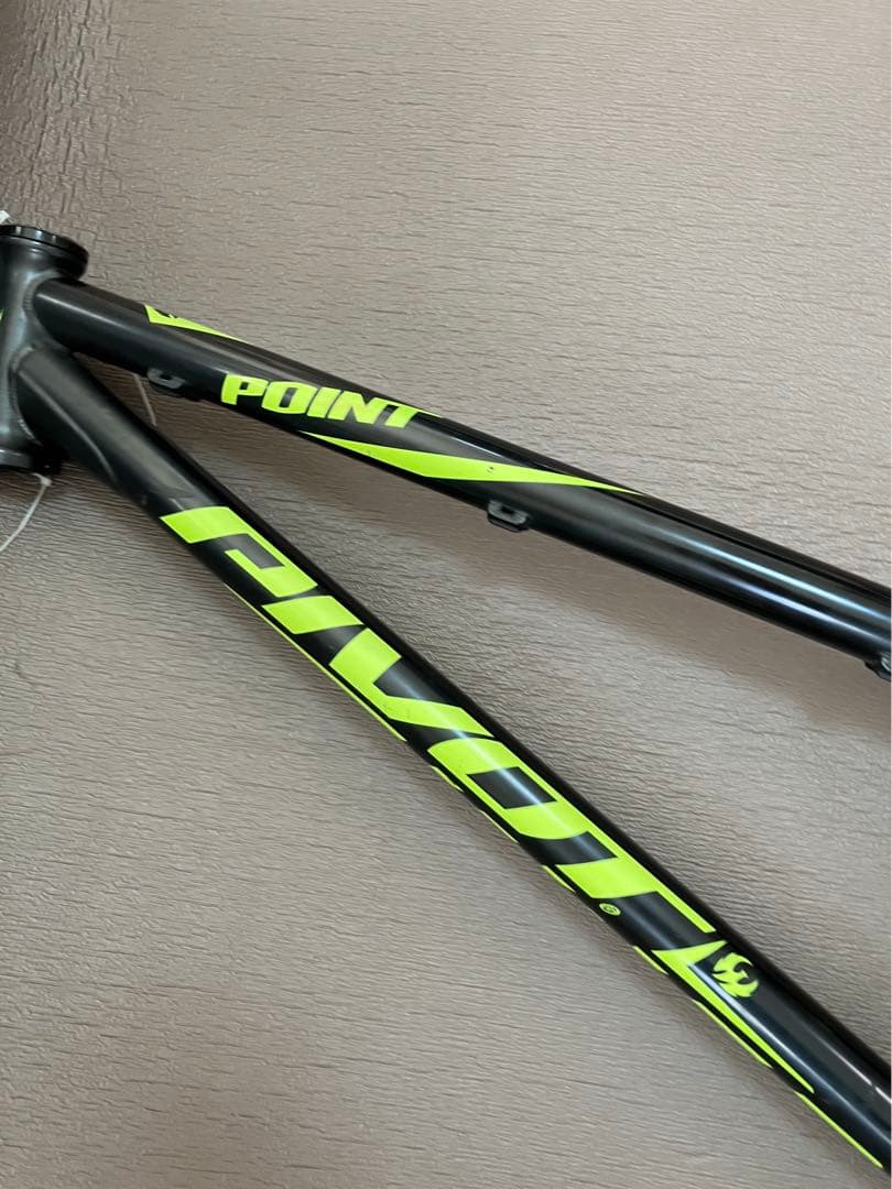 PIVOT POINT クロモリフレーム+ヘッドパーツ　ダートジャンプ