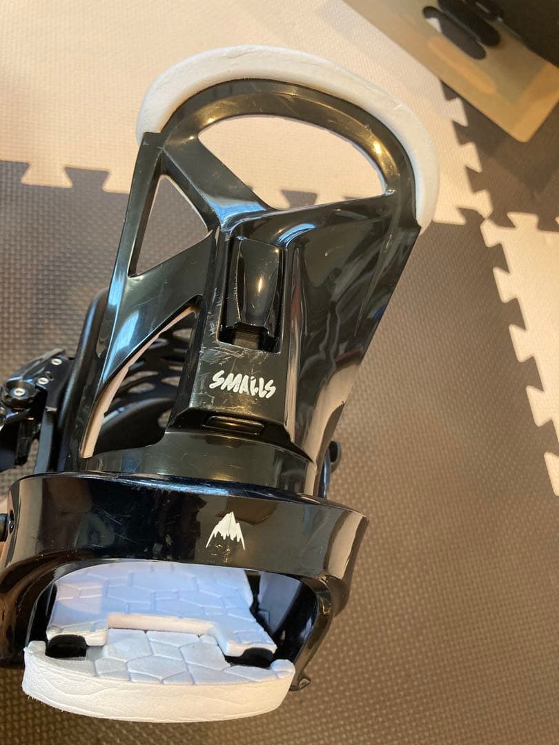 BURTON バインディング　SMALLS Lサイズ（キッズのLサイズ）バートン