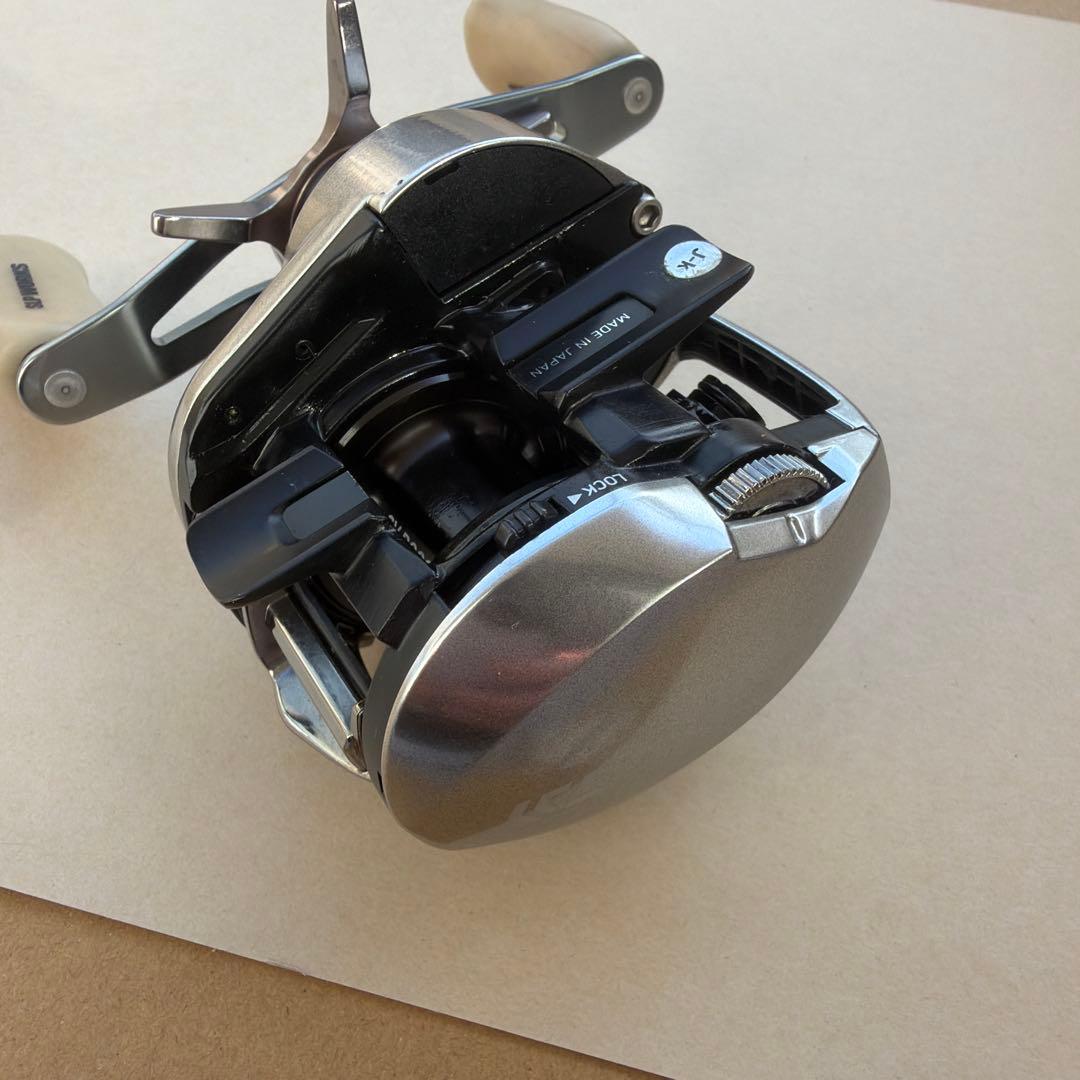 『ダイワ』21ジリオンSVTW1000XH（ギヤ比8.5）純正カスタム★超美品