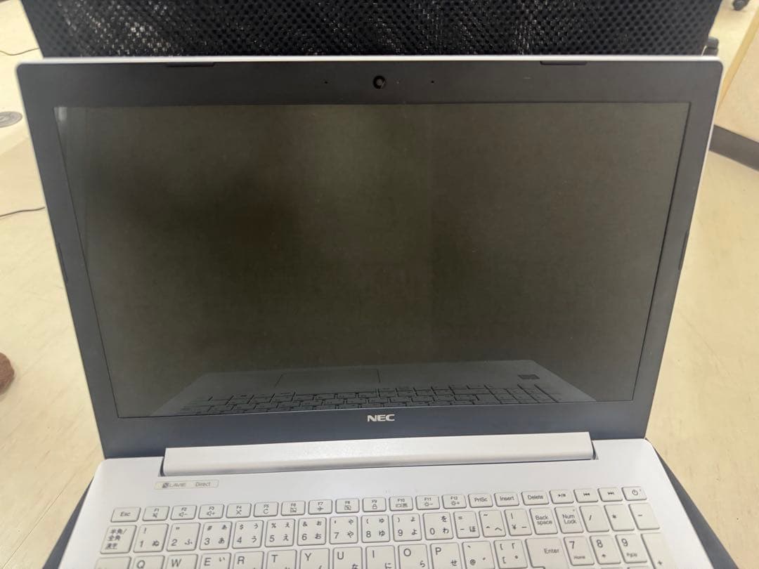 NEC ノートPC ホワイト