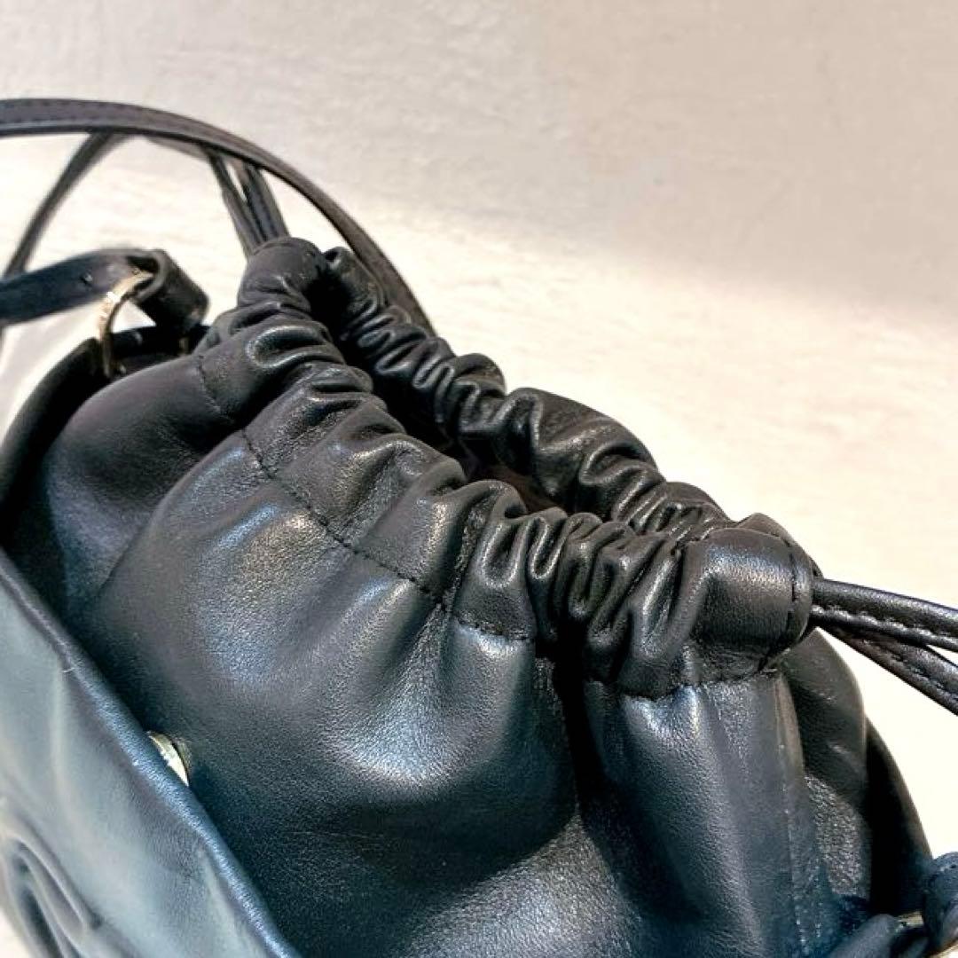 【新品】ear PAPILLONNER 《牛革》エンボスミニ巾着ショルダーバッグ