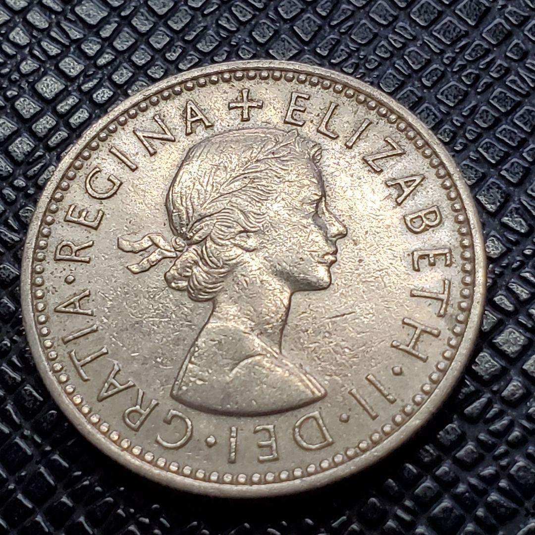 1017. 1956年 イギリス エリザベス二世 1シリング コイン - メルカリ