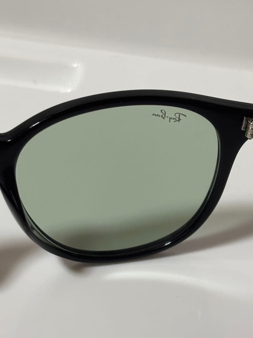 ★ほぼ未使用★ RB4259-F 601/2★大人気モデル★レイバン★