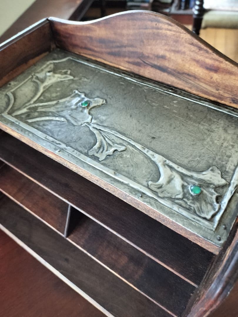 フランスアールヌーボの小棚アンティーク