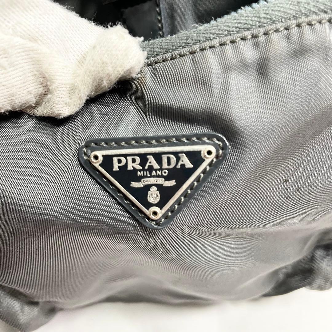 プラダ リュック 三角ロゴ 金具 巾着 テスートナイロン 白タグ 大容量 多機能