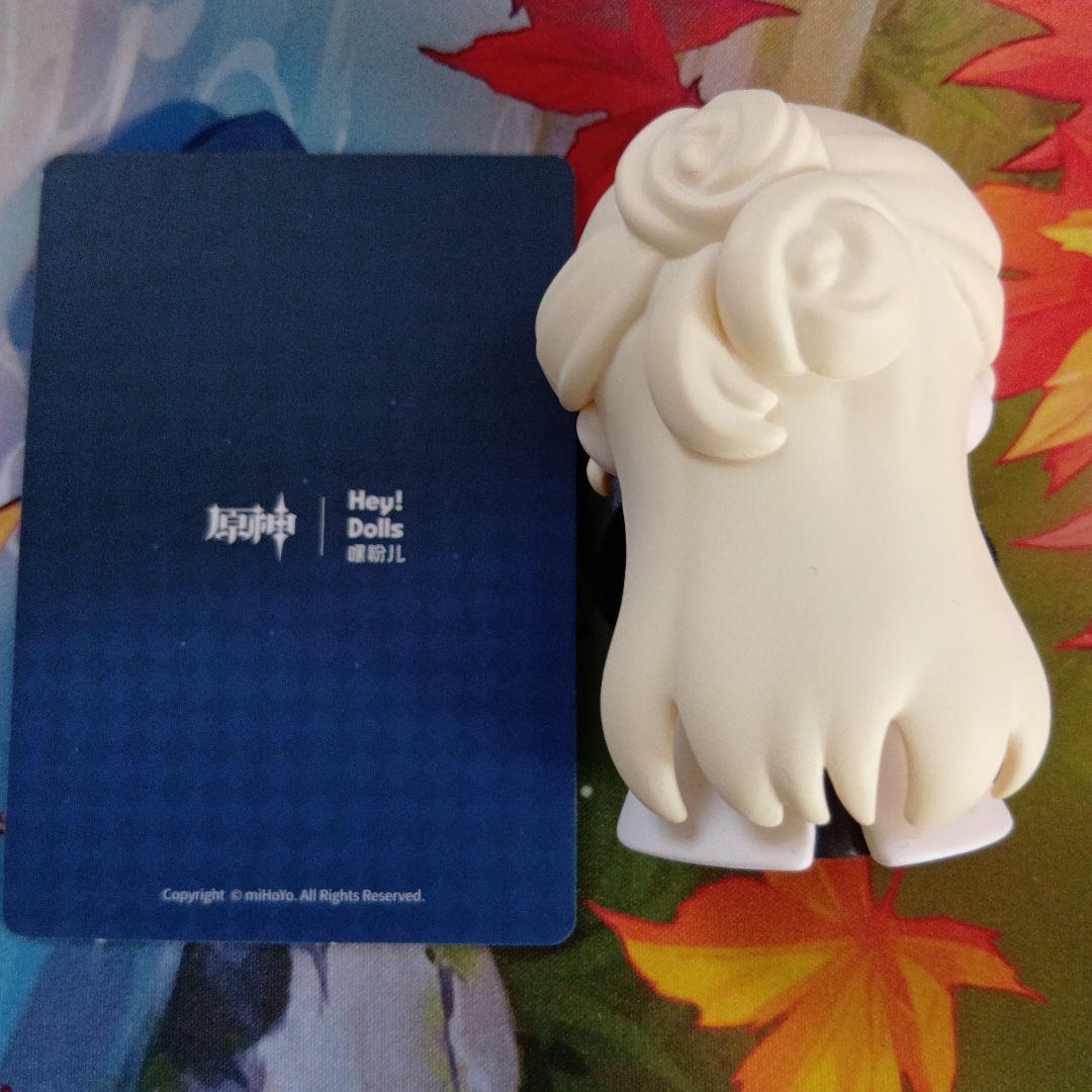 原神　霜痕与権焔　フィギュア　シニョーラ