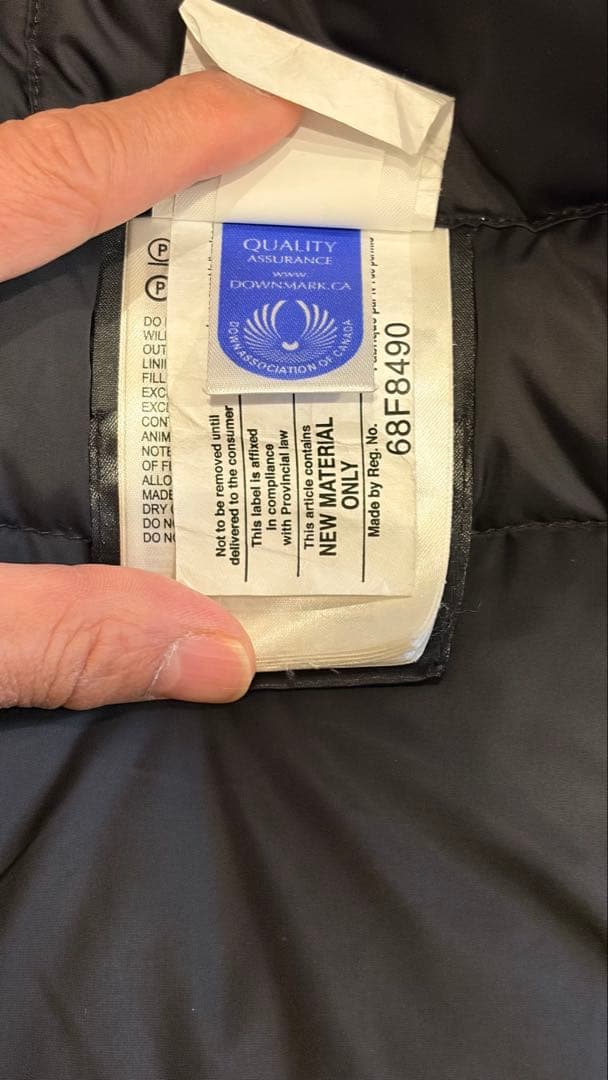 脹*相様 美品　カナダグース ダウンジャケット　 カムループス　黒ブラック　サイ
