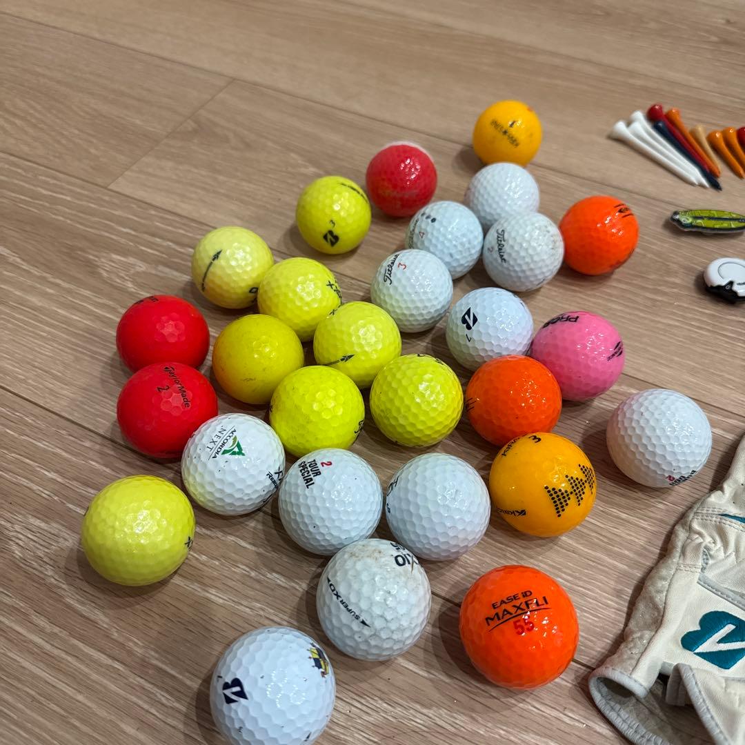 TOURSTAGE ゴルフバッグ クラブセット＋ ボール28個と小物 - メルカリ