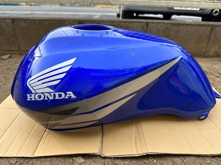 CB400SF NC39 タンク - メルカリ