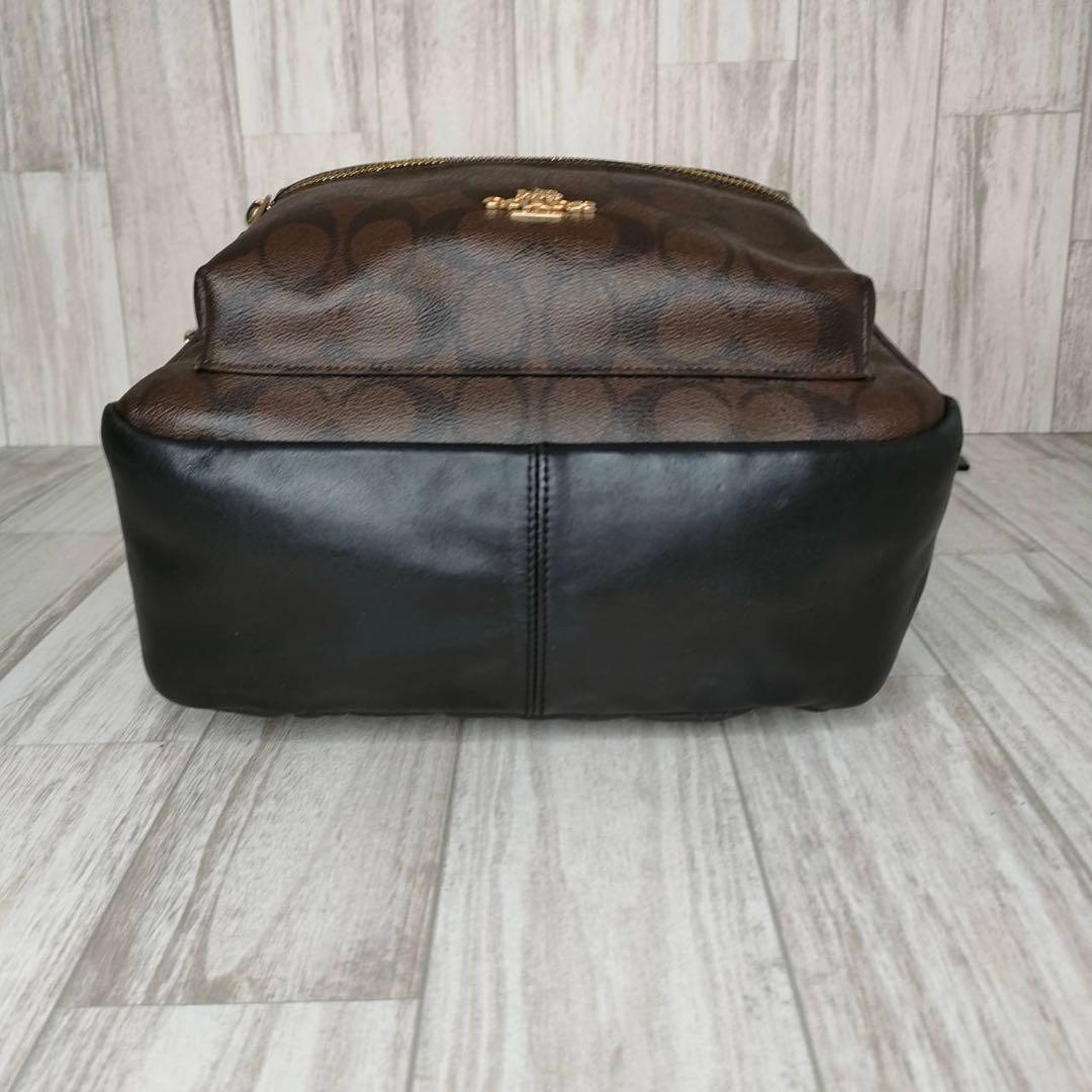 57 COACH コーチ　シグネチャー　リュックサック　バッグパック