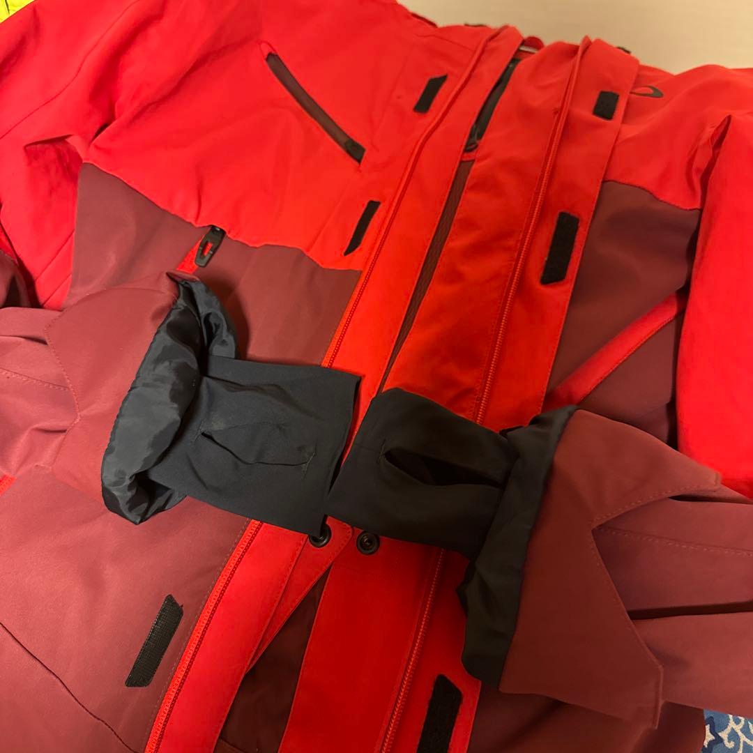 Oakley CRESCENT 2.0 SHELL 2L 10K上下