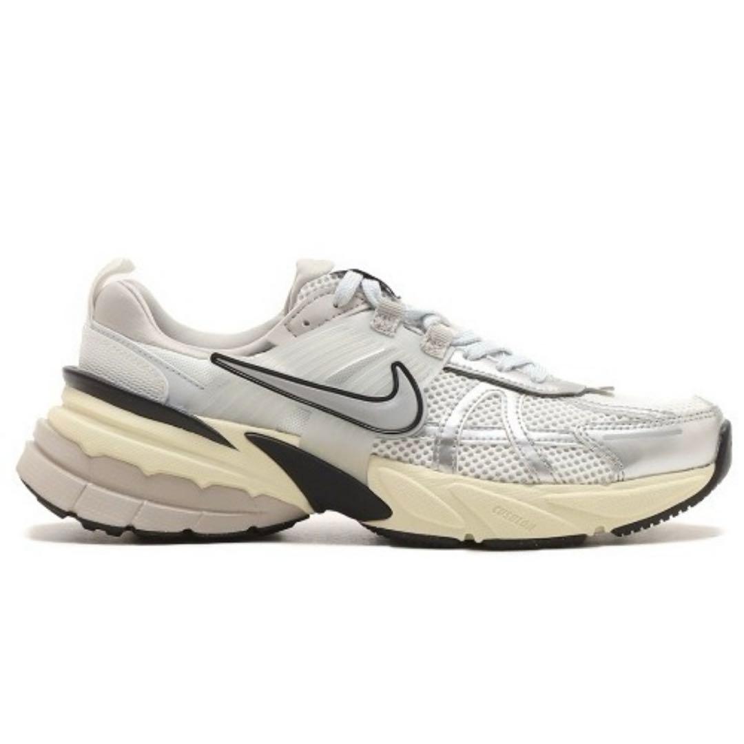 NIKE W V2K RUN 24 新品