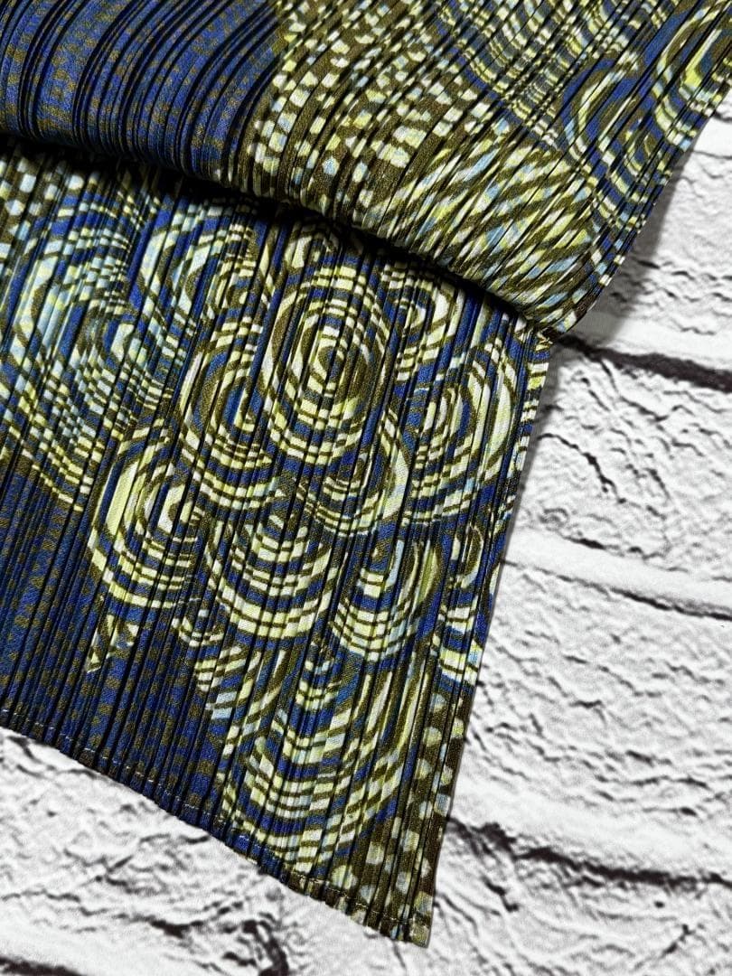 美品 プリーツプリーズ イッセイミヤケ タンクトップ w15425-1224-②