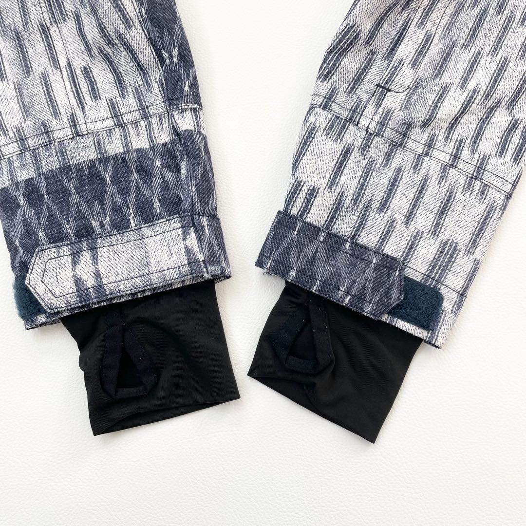 4420【極美品】ロキシー ジャケット スノボウェア デニム調 中綿入り