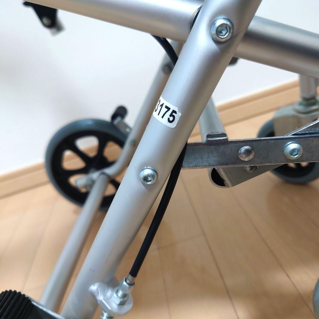 美品　KADOKURA　車椅子　折りたたみ椅子　簡易車イス