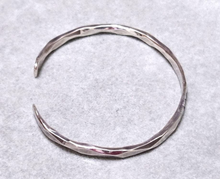 SERGE THORAVAL バングル toujours ～いつも～ 41729 - メルカリ