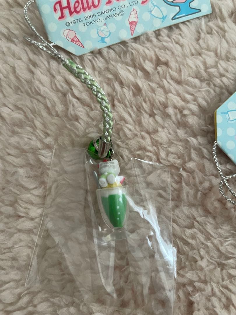 k*y様 レア！ハローキティ根付け　スイーツ4個